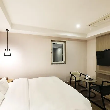 Hotel Mind