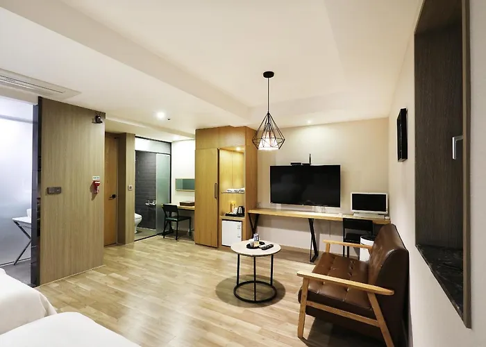 Mind Hotel 3*
